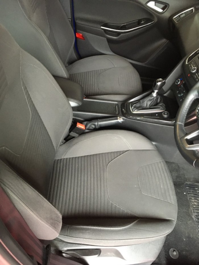 Ford Focus 1.5 TDCi 120 Titanium 5dr Hatchback Diesel Blue