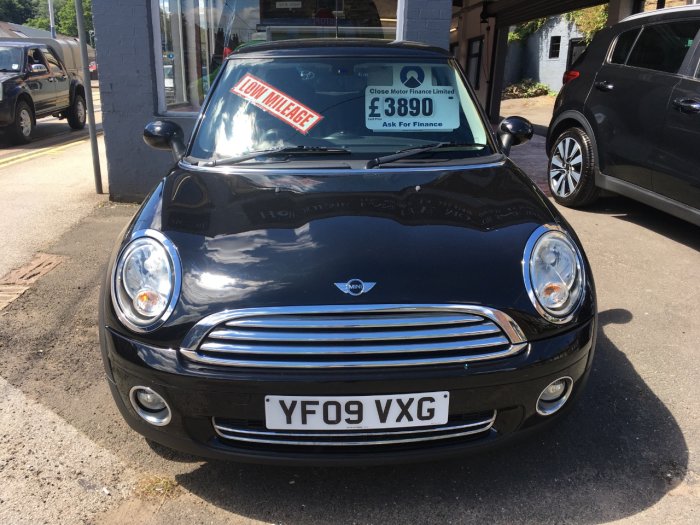 Mini Hatchback 1.6 Cooper 3dr Hatchback Petrol Black