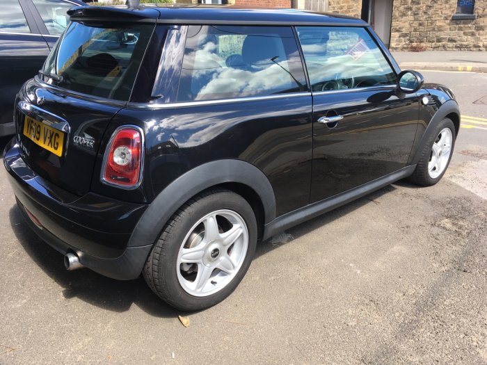 Mini Hatchback 1.6 Cooper 3dr Hatchback Petrol Black