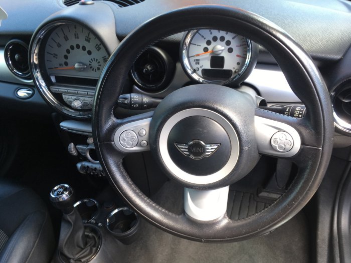 Mini Hatchback 1.6 Cooper 3dr Hatchback Petrol Black