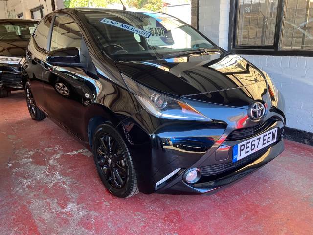 Toyota Aygo 1.0 VVT-i X-Style 5dr Hatchback Petrol Black