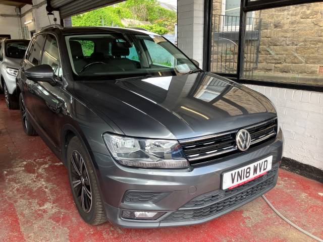 Volkswagen Tiguan 1.4 TSi 125 SE Nav 5dr Estate Petrol Grey